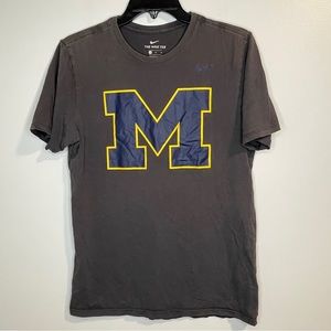 Michigan Wolverines Nike Tshirt Grey M
